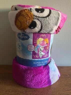 ✨$10✨NWT•Disney Frozen Super Plush Throw Blanket | 46”x60”